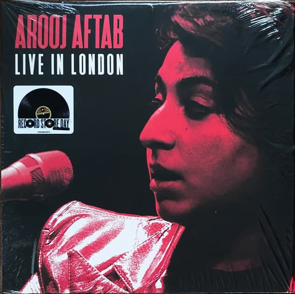 Arooj Aftab - Image 1