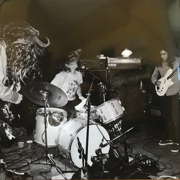 Fuzz (16) - Image 1